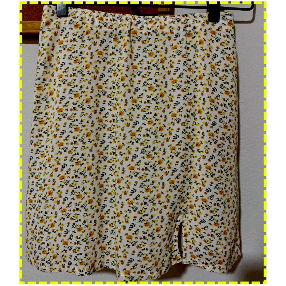 Hollister kids floral skirt